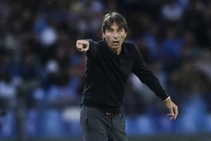 Conte “Lavori in corso, vogliamo rendere fieri i napoletani”