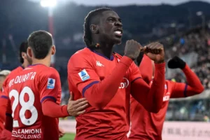 Fiorentina super, 2-0 al Como e settimo successo di fila