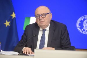 Nucleare, Pichetto Fratin “Possibile abbattimento bollette del 30-40%”