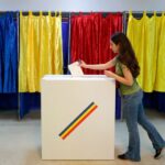 Romania, Simion vince il primo turno e sfida Dan al ballottaggio