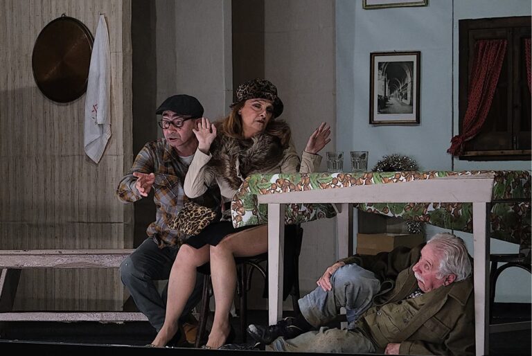 Teatro Comunale di Cicagna, l’8 novembre la commedia “E Rostie Sotto a Cenie”
