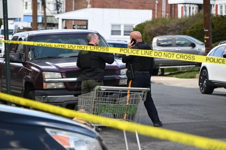 Sparatoria a scuola in Oregon, uccisi tre bambini e ucciso anche l’attentatore
